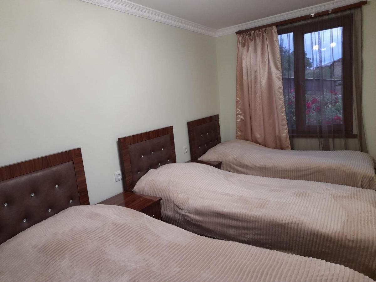 Alexmila Bed & Breakfast Tat'ev ภายนอก รูปภาพ